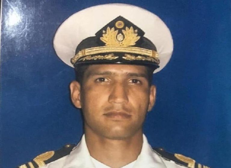 Governo da Venezuela enterrou capitão antes de autópsia que família havia pedido