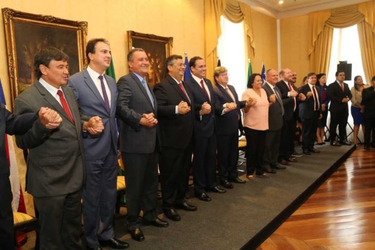 Governadores do Nordeste assinam carta pedindo a liberdade de Lula e o afastamento de Moro