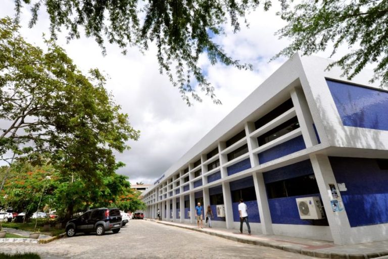 Inscrições para concurso da UFCG com 86 vagas começam nesta segunda-feira