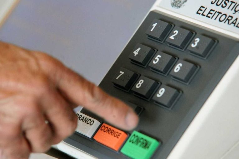 Lula na frente, Flávio em segundo: o que as pesquisas indicam para as eleições de 2026