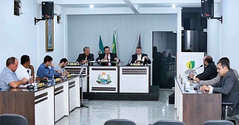 Mudança radical na Câmara de Serra Redonda, 7 vereadores trocam de partido. Veja como ficou a nova composição