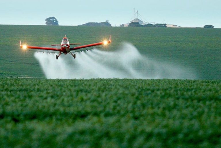 Governo libera mais 57 agrotóxicos; total de registros em 2019 chega a 439