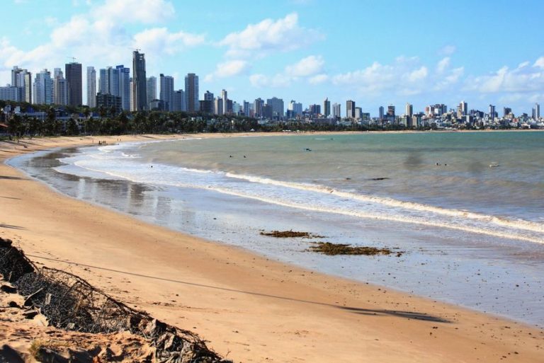 Cartaxo anuncia concurso com 1.159 vagas para a Prefeitura de João Pessoa; confira os cargos