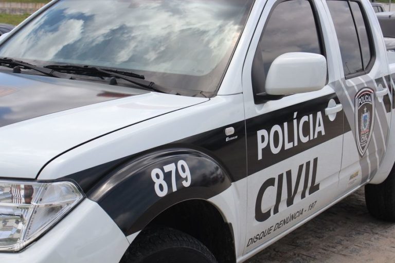 Mulher é presa dirigindo embriagada em zigue-zague pela BR-230