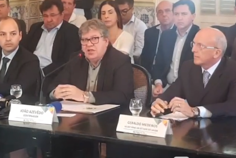 Governador anuncia quase R$ 2 bilhões em investimentos e revela criação de programa habitacional do Estado