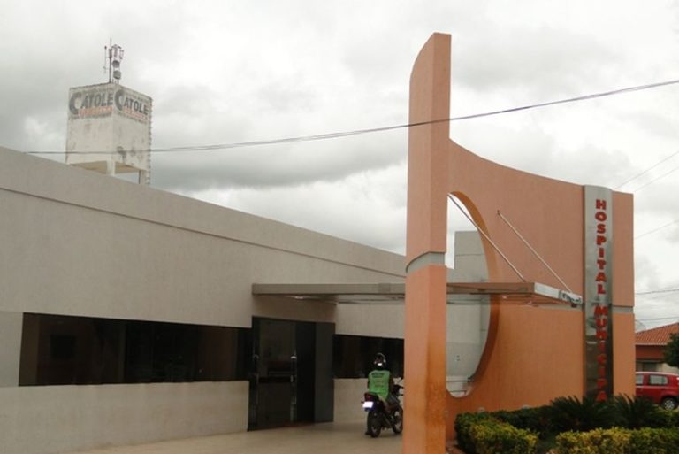 Mulher fica ferida após levar cadeirada na cabeça na Paraíba