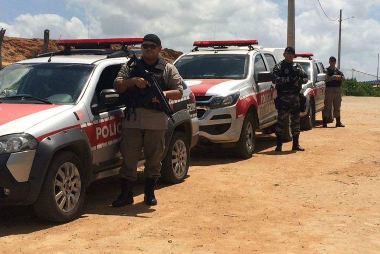Homem é preso suspeito de morder, e dar socos e empurrões na própria mãe