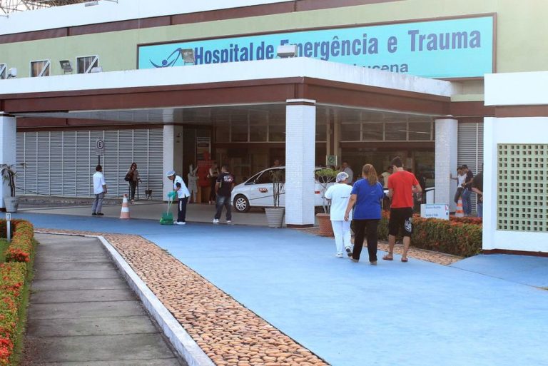 Homem invade casa e atira contra a mãe e filha, deixando uma morta e outra gravemente ferida