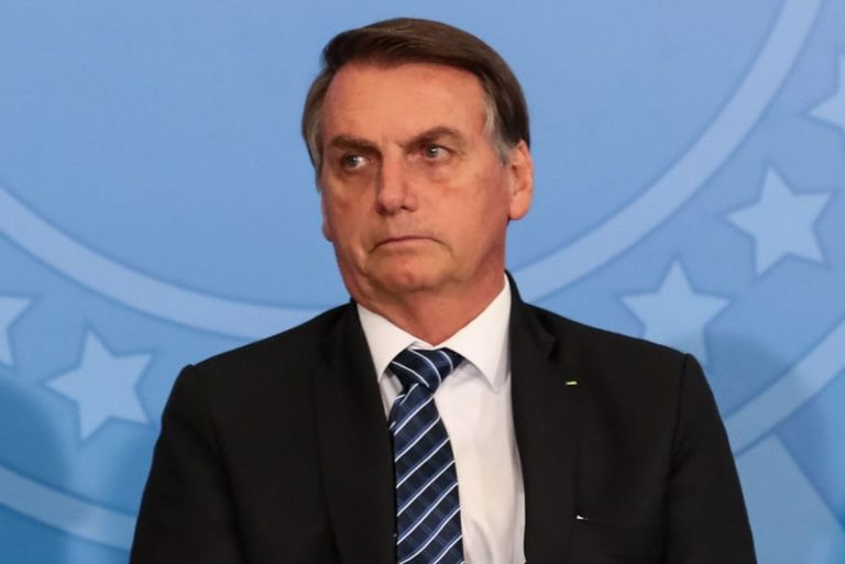 Bolsonaro aprova 51 mil vagas em concursos públicos no Orçamento de 2020