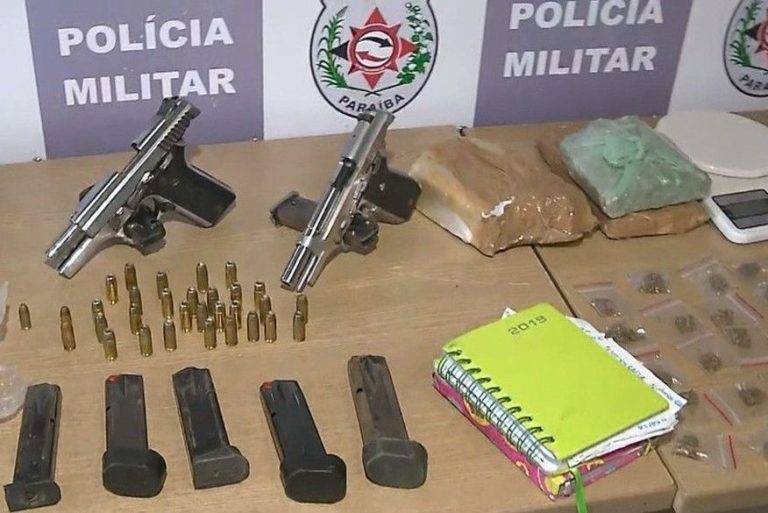 Três pessoas são presas suspeitas de tráfico e arma pertencente a policial civil de Alagoas é apreendida
