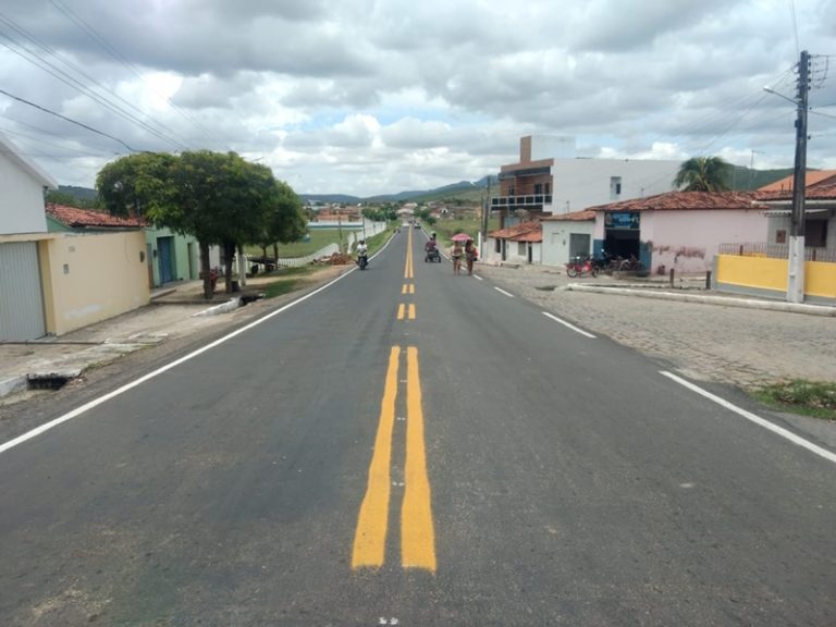 DER realiza sinalização da estrada Ingá/Itatuba