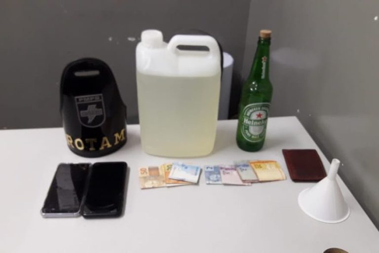 Polícia apreende quase seis litros de “loló” em bairro de Campina Grande