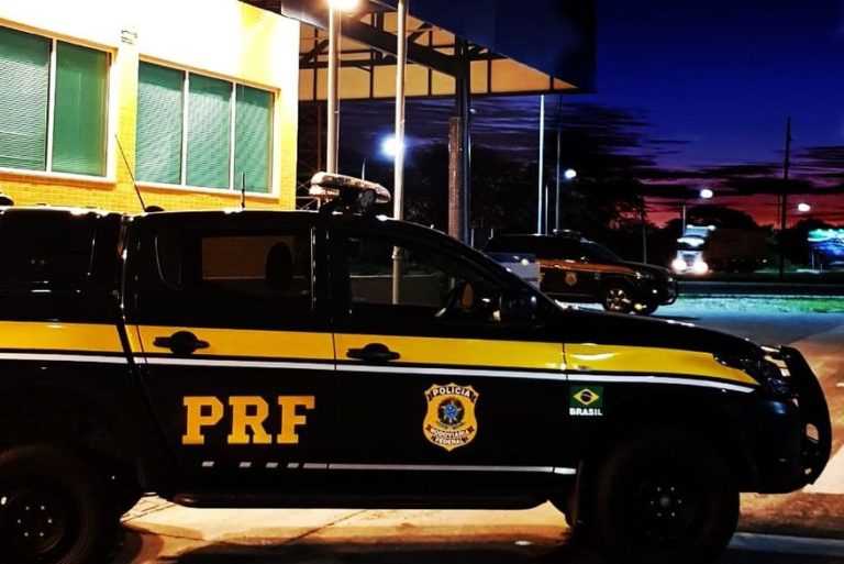 PRF prende motociclista que tentou subornar agentes para liberar veículo, em João Pessoa