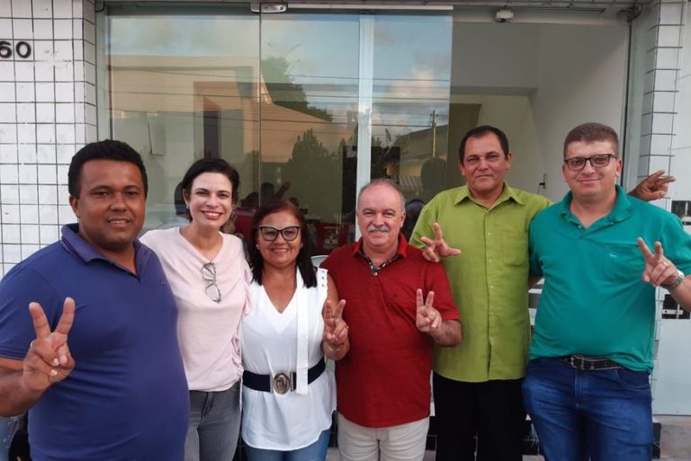 PCdoB lança nome de professora como pré-candidata a prefeita de Juarez Távora