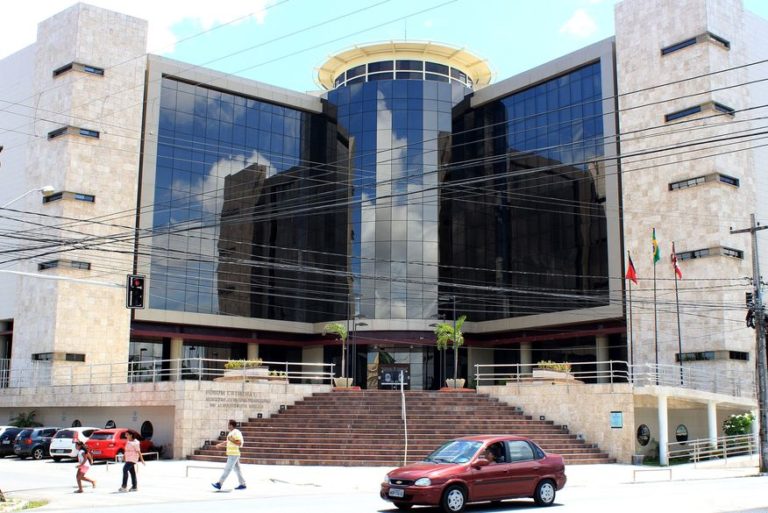 Justiça ouve testemunhas e marca oitiva de ex-corretor, acusado de matar taxista, para abril