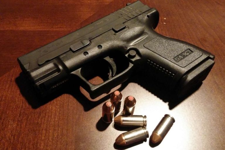 Aposentado de 69 anos é assassinado a tiros em casa, no Sertão