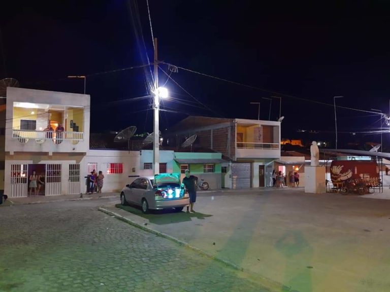 Povo de Serra Redonda faz oração coletiva emocionante. Veja