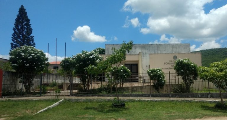 Cartório Eleitoral de Ingá suspende atendimento presencial. Informações pelo telefone 33941303. Desfiliações serão atendidas via email: zon8@tre-pb.jus.br