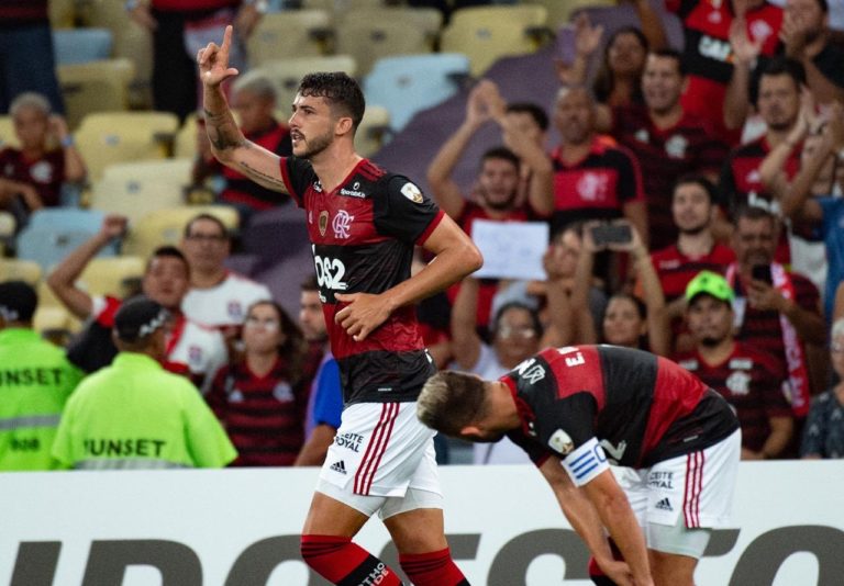 Taça Libertadores: Flamengo goleia time equatoriano
