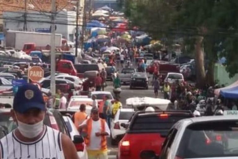 População ignora aviso de isolamento domiciliar e lota mercados públicos da Paraíba