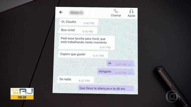 Entregador é surpreendido com lanche surpresa de cliente no Rio