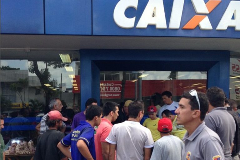 Agências da Caixa são fechadas na Paraíba após funcionários apresentarem suspeita da Covid-19