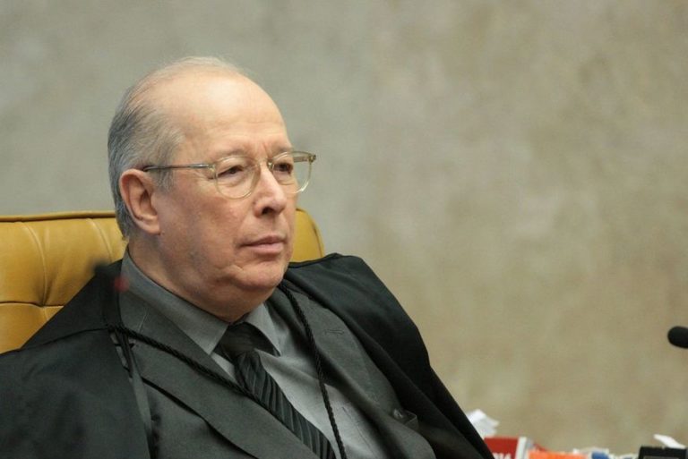 Celso de Mello envia à PGR pedidos de depoimento e de apreensão do celular de Bolsonaro