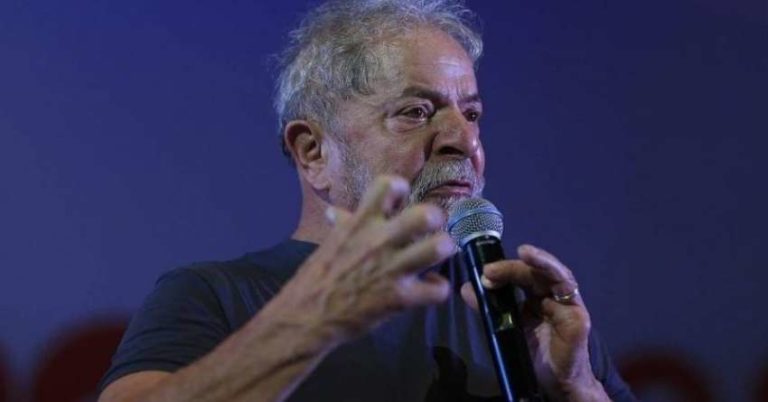 Lula, inelegível, afirma que quer ser cabo eleitoral em 2022