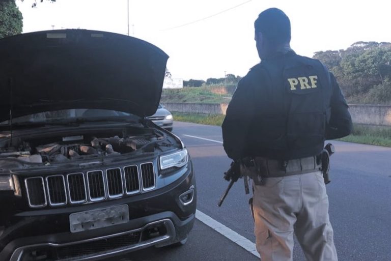 Polícia Rodoviária Federal recupera veículo de luxo roubado avaliado em mais de R$ 150 mil na Paraíba