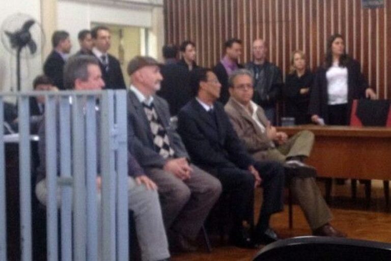 Médicos acusados de matar criança após remoção de órgãos serão julgados pelo tribunal do júri