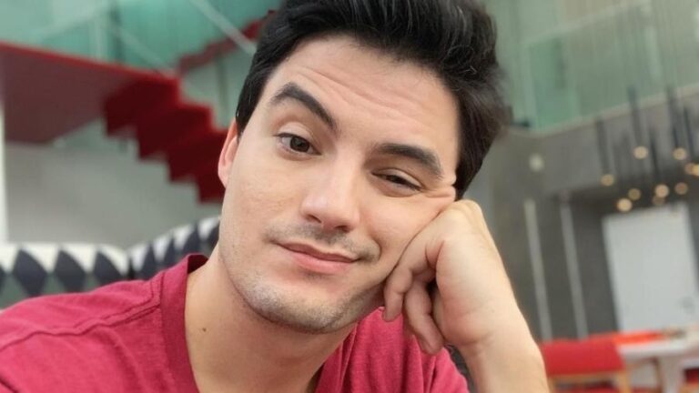 Defensor do isolamento social, Felipe Neto é flagrado em partida de futebol e se retrata após repercussão negativa – VEJA VÍDEO