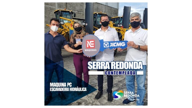 SERRA REDONDA É CONTEMPLADA COM UMA MÁQUINA PC ESCAVADEIRA HIDRAÚLICA