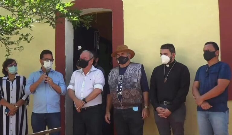 Secretário de Estado Tibério Limeira participa do lançamento do programa Tá Na Mesa em Ingá