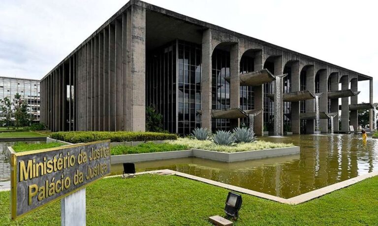 Ministério da Justiça leiloará bens apreendidos de traficantes avaliados em cerca de R$ 80 milhões