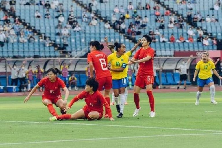 Brasil goleia China na estreia das Olimpíadas de Tóquio