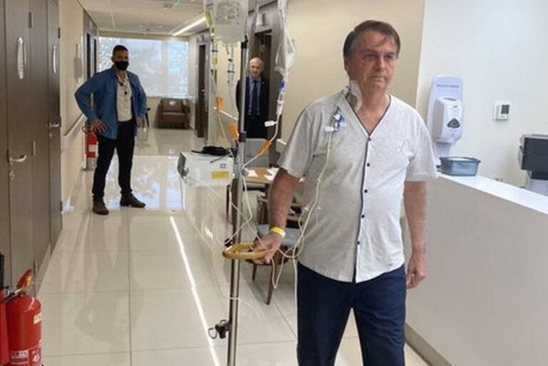 Novo boletim médico diz que Bolsonaro ‘passa bem’ e segue sem previsão de alta
