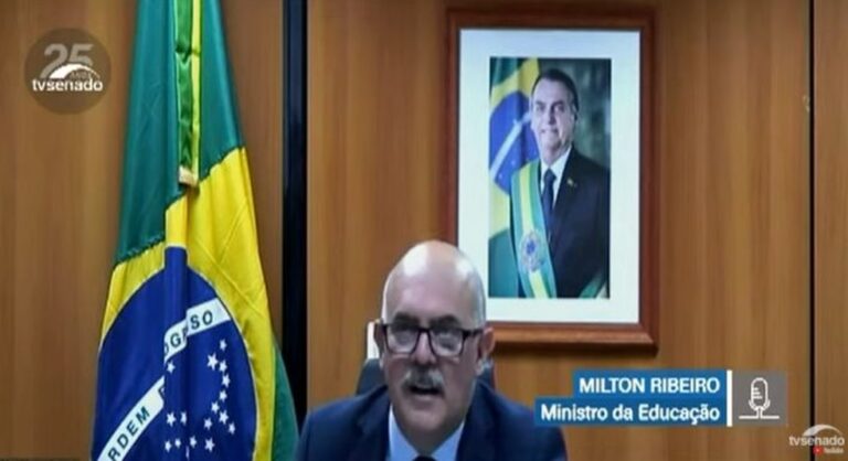 Ministro da Educação defende volta às aulas presenciais em audiência no Senado e afirma não saber quantas escolas reabriram no país
