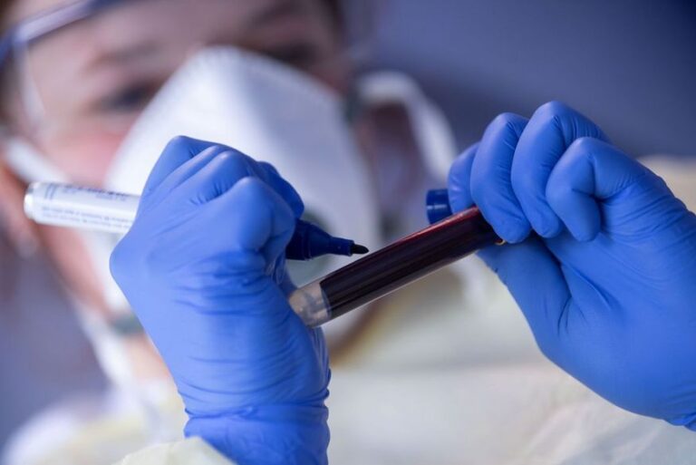 Paraíba registra 10 mortes e 251 novos casos de Covid-19 em 24h; aplicação da 1ª dose da vacina chega a 52,8% do total da população