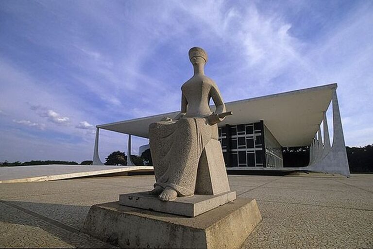 João Azevêdo e mais 13 governadores divulgam nota defendendo STF de ‘ameaças e agressões’ de Bolsonaro