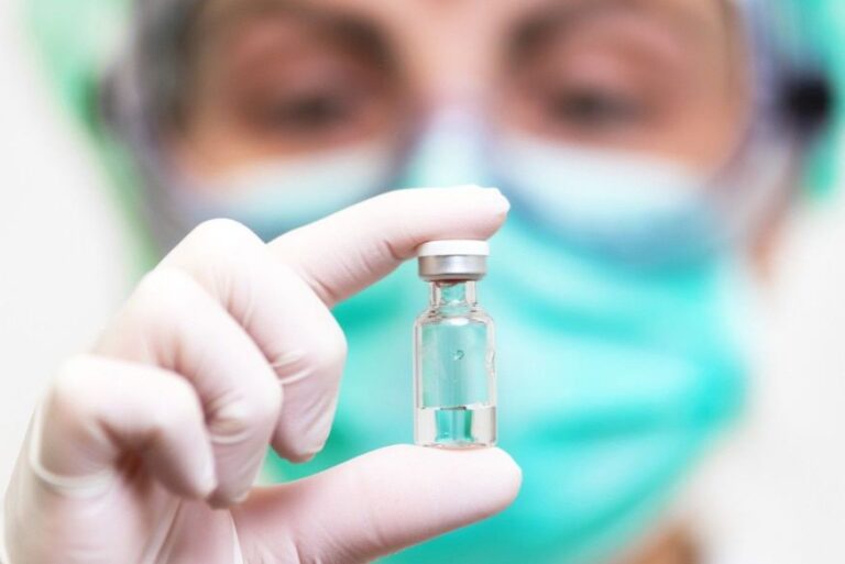 Pesquisa busca vacina contra HIV com tecnologia similar à da Covid