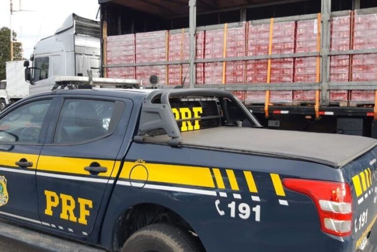 Carga com quase 100 mil latas de cerveja sem comprovação fiscal é apreendida pela Polícia Rodoviária Federal na Paraíba