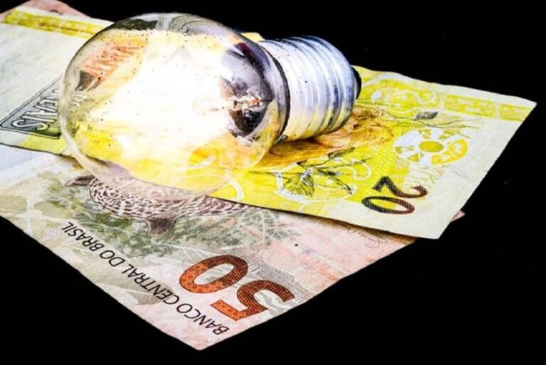 Conta de luz vai aumentar 6,78% com nova bandeira tarifária
