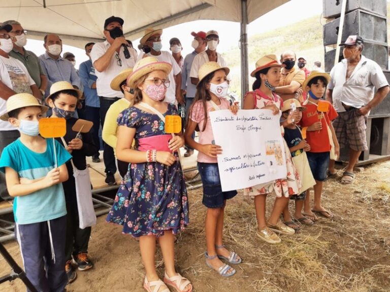 Ingá, terra das Itaquatiaras, desenvolve projeto de Algodão Orgânico na Paraíba