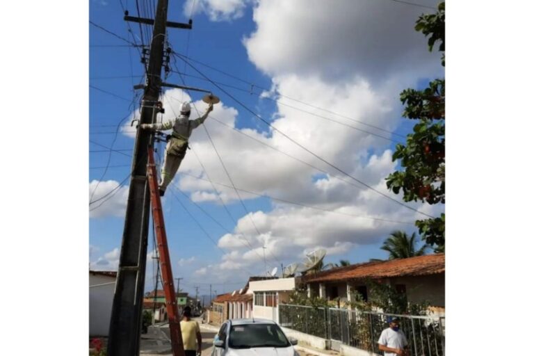 SERRA REDONDA: Prefeitura realiza mais um mutirão de troca de lâmpadas em Queimadas