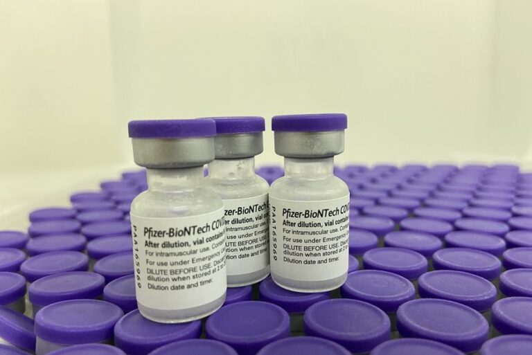 Municípios da Paraíba recebem mais de 30 mil doses da Pfizer para iniciar vacinação de adolescentes