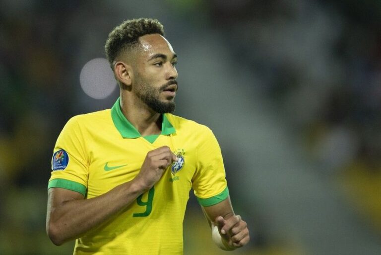 Matheus Cunha é convocado para jogos da Seleção pelas eliminatórias da Copa do Mundo; Hulk e Santos ficam de fora