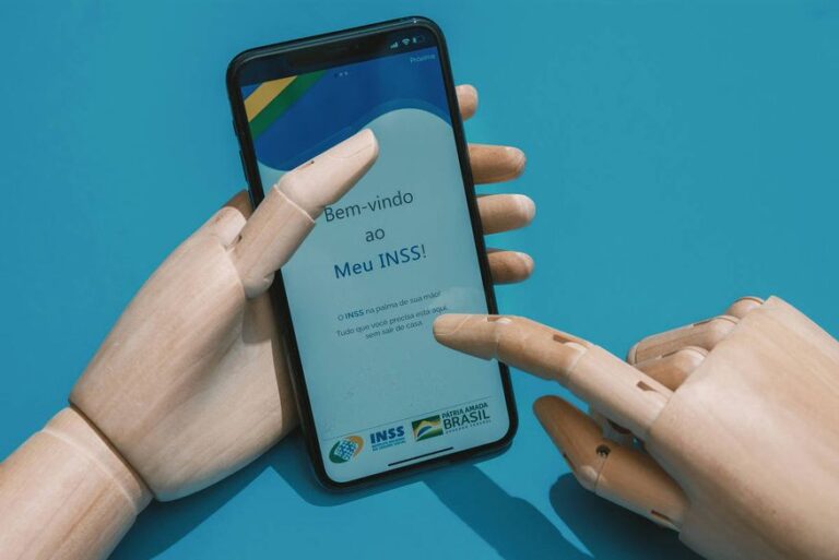 INSS revisa 200 mil auxílios-doença liberados sem perícia