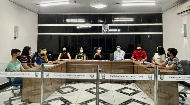 1° Projeto de Lei aprovado pelo Parlamento Jovem de Itatuba homenageia vítimas da Covid-19