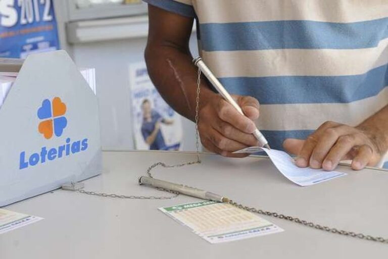 Mega-Sena realiza sorteio e pode pagar R$16,9 milhões nesta terça-feira