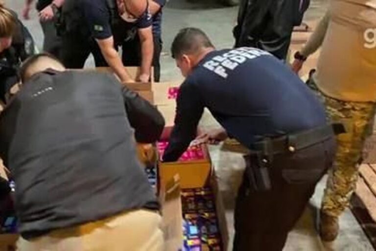 Polícia Federal faz a maior apreensão de cocaína da história do Rio de Janeiro; 5 toneladas da droga estavam em contêineres no porto